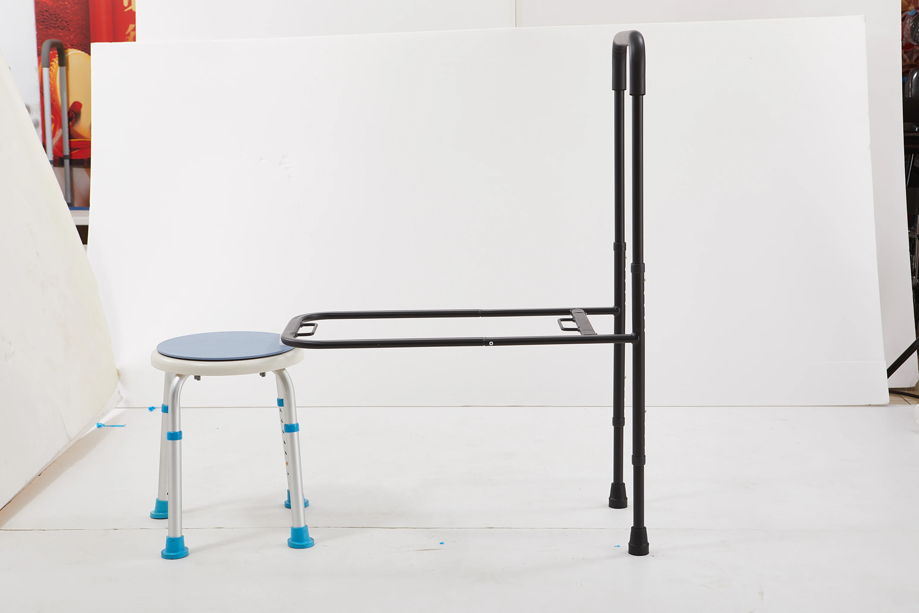 ارتفاع قابل للتعديل السرير مساعدة السكك الحديدية لكبار السن البالغين كبار السن منع السقوط درابزين سرير أمان إعادة التأهيل العلاج الإمدادات