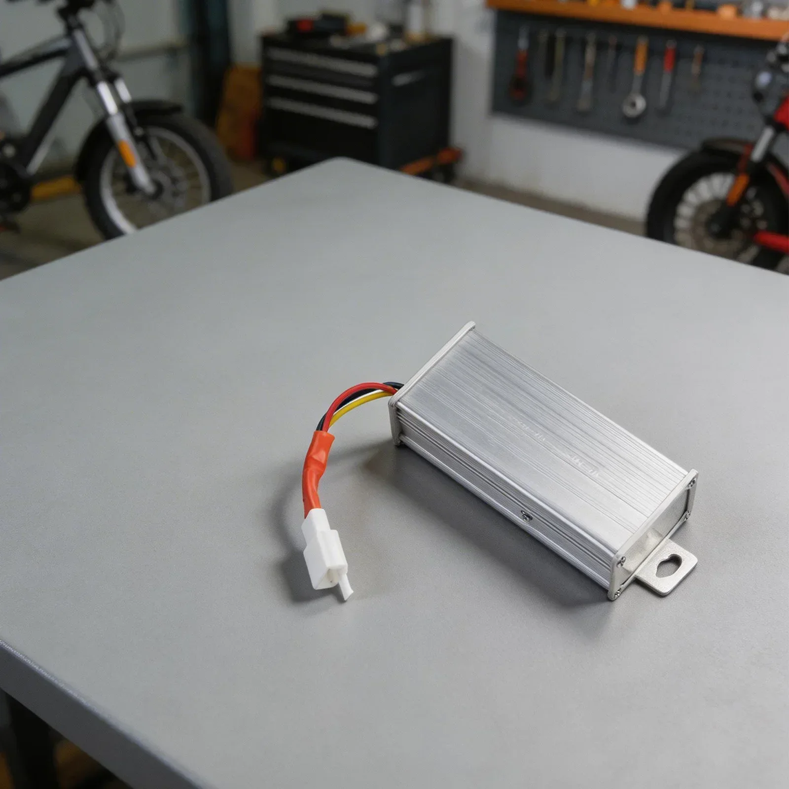 Ebikes Electric Bikes Converter DC Transformer 72-120V Input 9*5.1*3.3 Cm Built-in Insurance Over-current Protection
