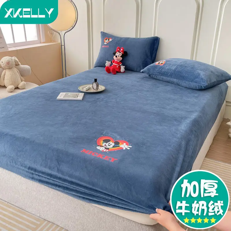 

Disney Pooh Bear Mickey Stitch Snowflake Milk Pile Bed Hat Single Piece Coral Flannel Dust-proof Bed Cover Thickened Protective