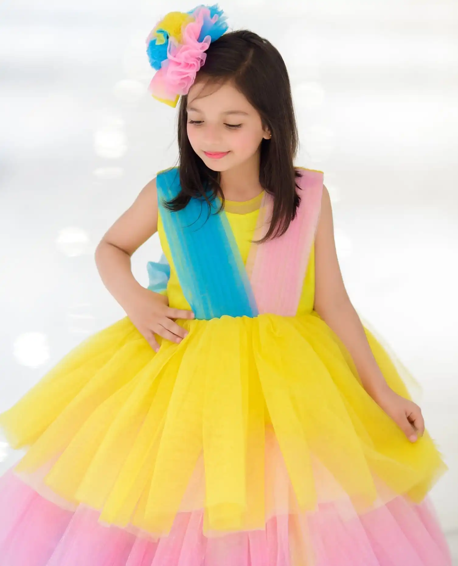 Rainbow Tulle Flower Girl abiti Ruffles Ball Gown Bow Back Girls Birthday Gowns First comunione Dress Photography