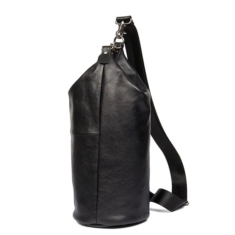 

AETOO Men's leather chest bag, multifunctional bucket bag, first layer leather messenger bag, casual leather shoulder bag