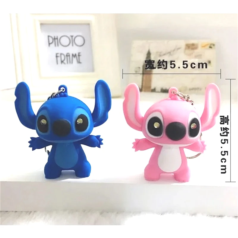 MINISO غرزة المفاتيح مع الصوت أنا أحبك مضيئة دمية الكرتون لطيف المدرسية زوجين المفاتيح أنيمي مضيئة حقيبة قلادة