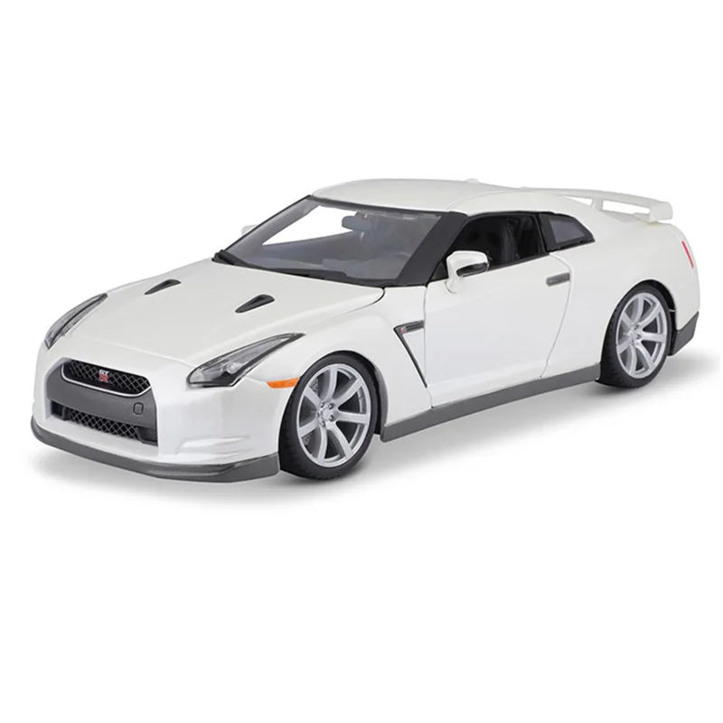 Bburago 1:18 2009 Nissan GT-R R35 Nissan Ares GTR alloy luxury car die-casting car model toy collection gift