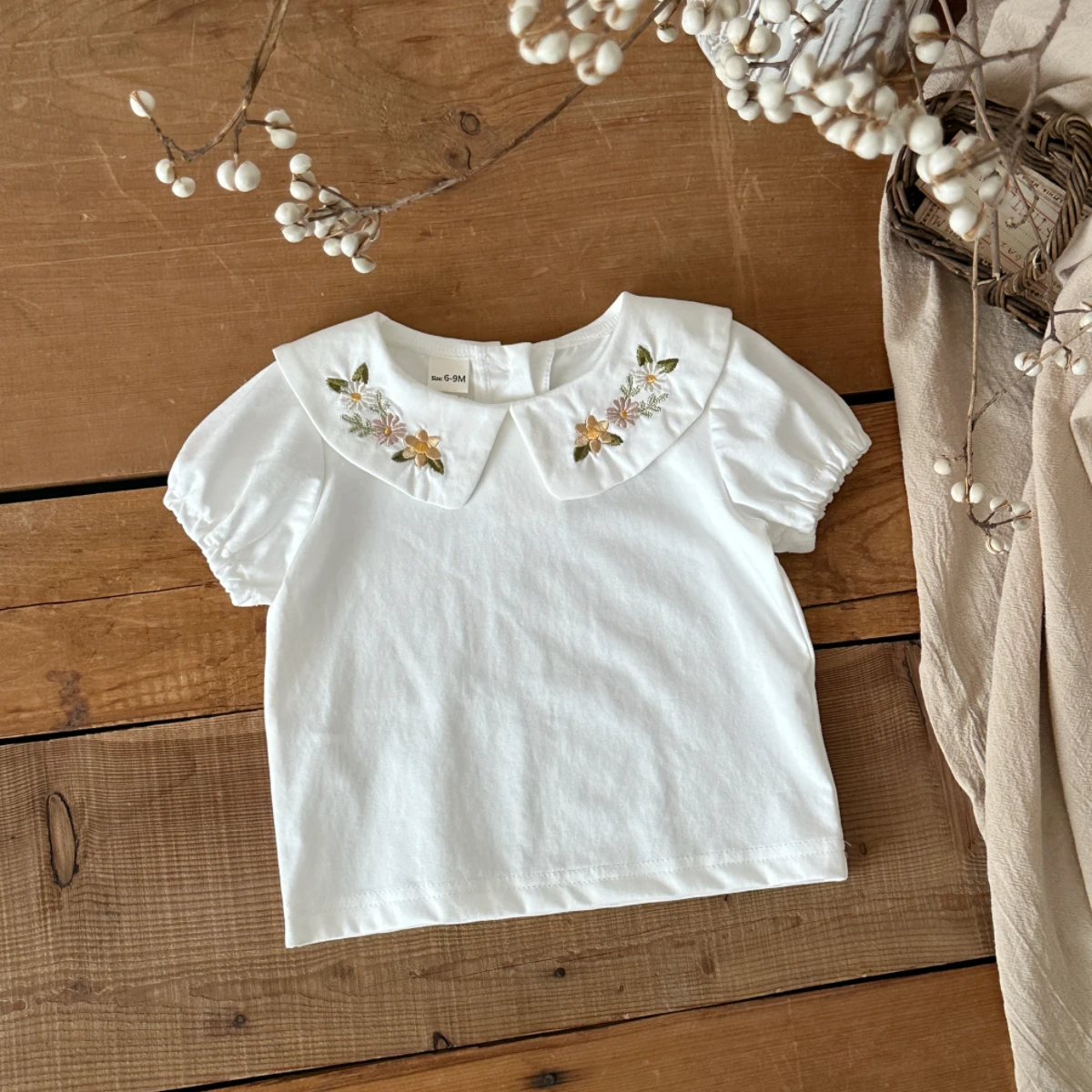 Sommerliches, weiches T-Shirt aus reiner Baumwolle für Babys, niedliche Blumenstickerei-Oberteile, weiße Hemden für Neugeborene und Kleinkinder, Kleidung 0-3 Jahre – Detail 5