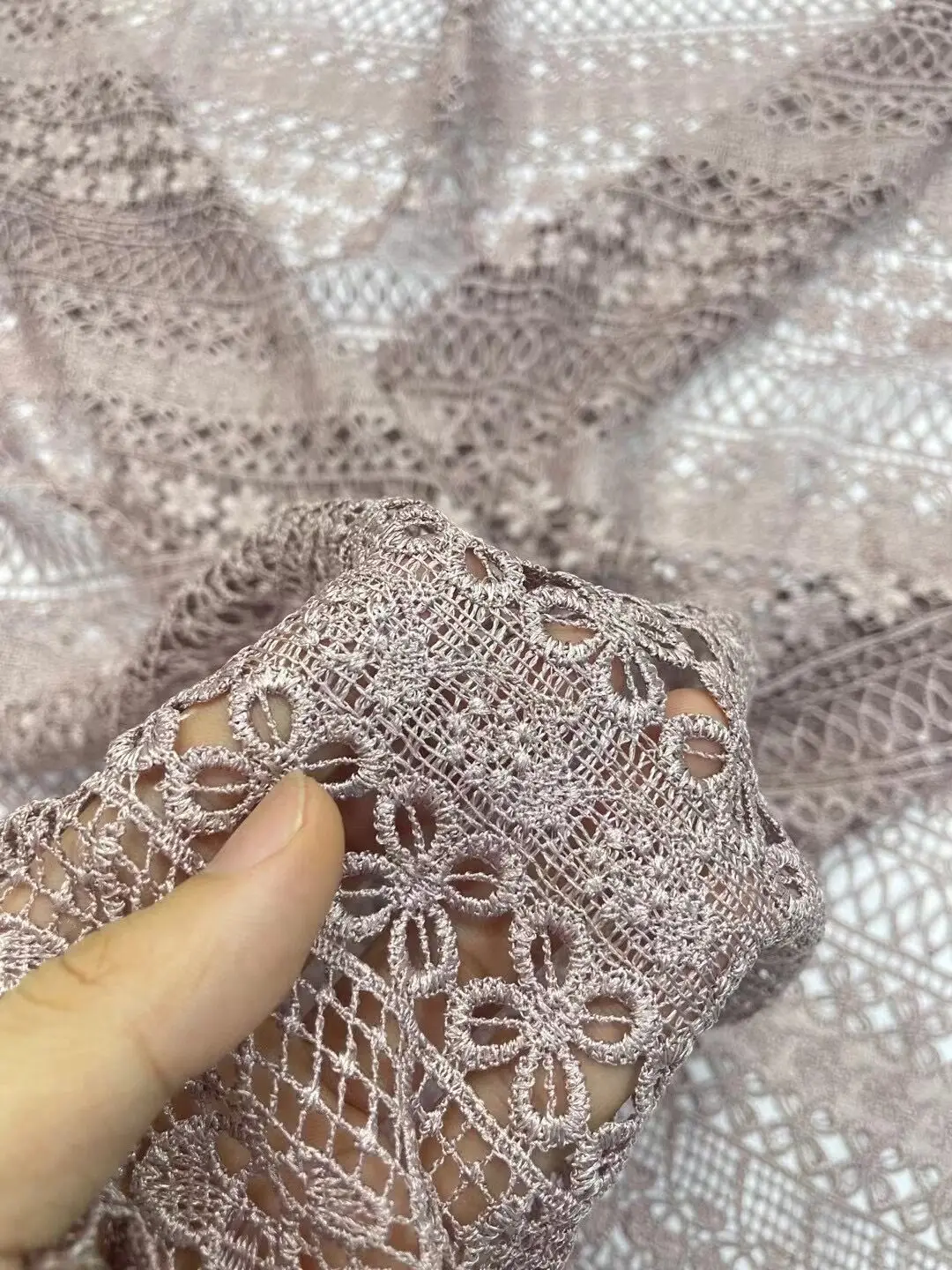 

Latest 2025 African Lace Fabric High Quality,Cotton Fabric Per Meter,Embroidery,Linen,Party Dresses,Tulle,Rhinestone,5 Yards