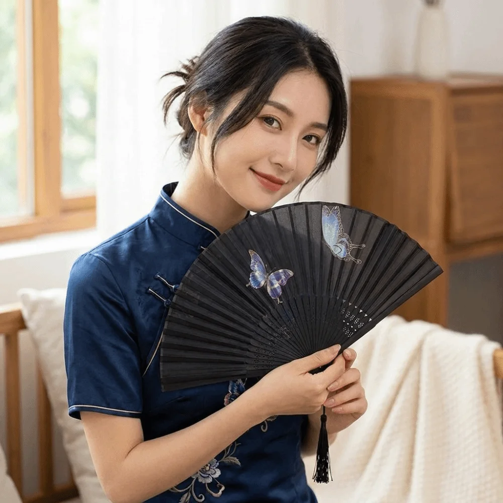 Ancient Style Ink Dan Qing Folding Fan Butterfly Pattern New Chinese Hand Cranked Fan with Tassels Portable Dance Fan Travel