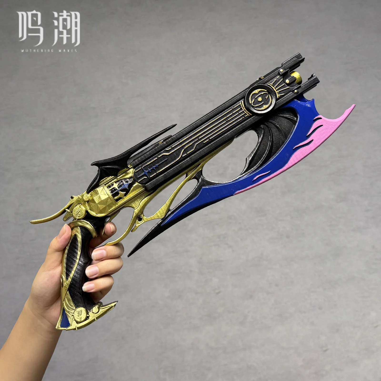 อุปกรณ์ประกอบคอสเพลย์กัลเบรนาจาก Wuthering Waves อาวุธกัลเบรนาสำหรับงานฮาโลวีน งานคาร์นิวัล ของเล่นสวมบทบาทสำหรับผู้ใหญ่ ทั้งผู้หญิงและผู้ชาย