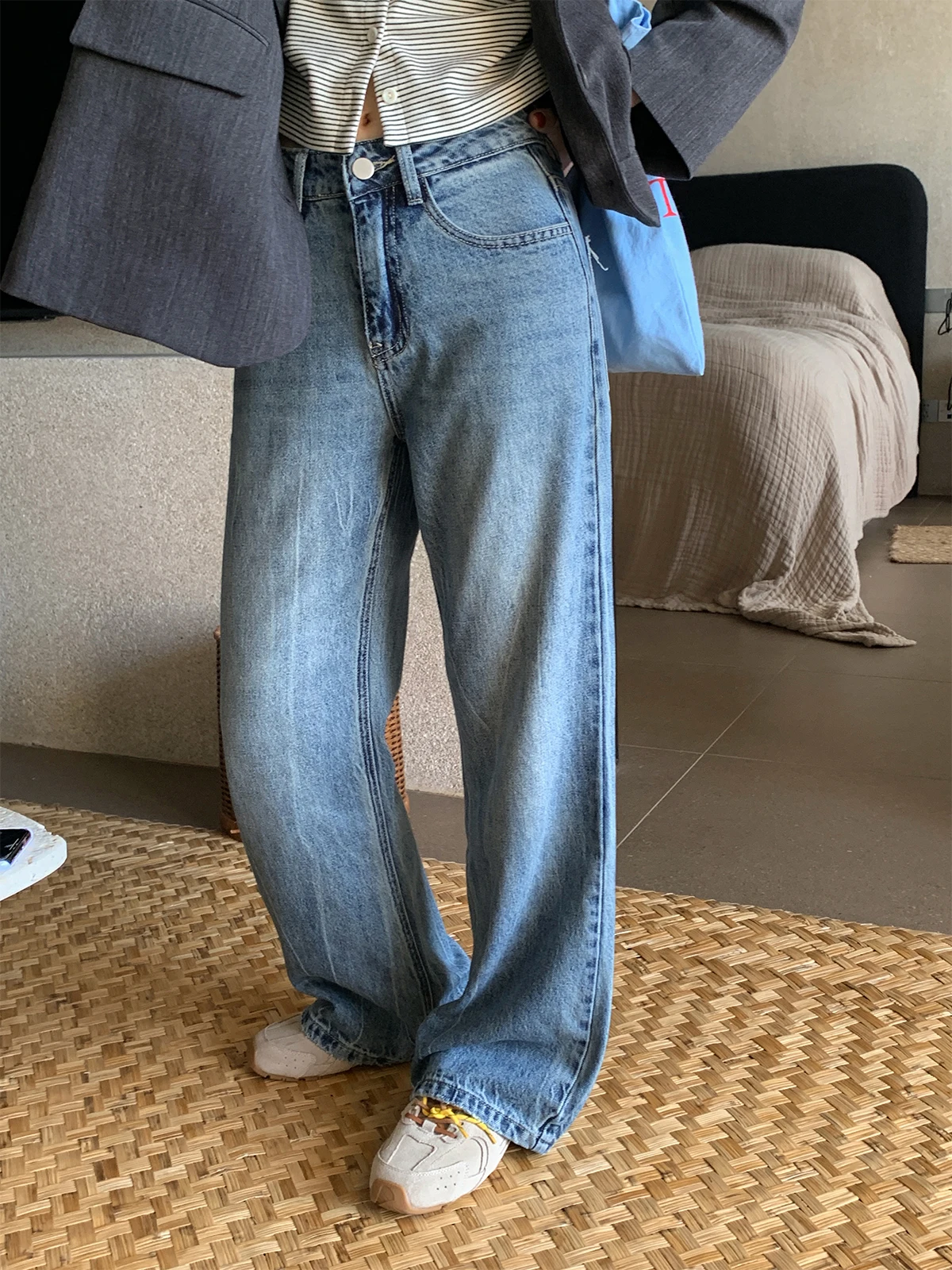 

SISILYON STUDIO Handmade Vintage Waed Slim Straight Leg Bell Bot Jeans Women's Casual High Waist Deep Blue Jeans