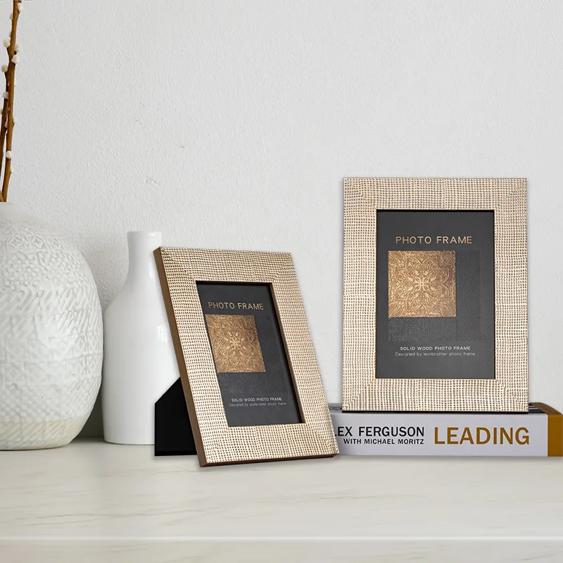 Grade Photo Frame Light Luxury Modern Gold Photo Frame Chilean Pine Photo Frame 6 / 7 / 10 Inch Vertical And Horizontal Table