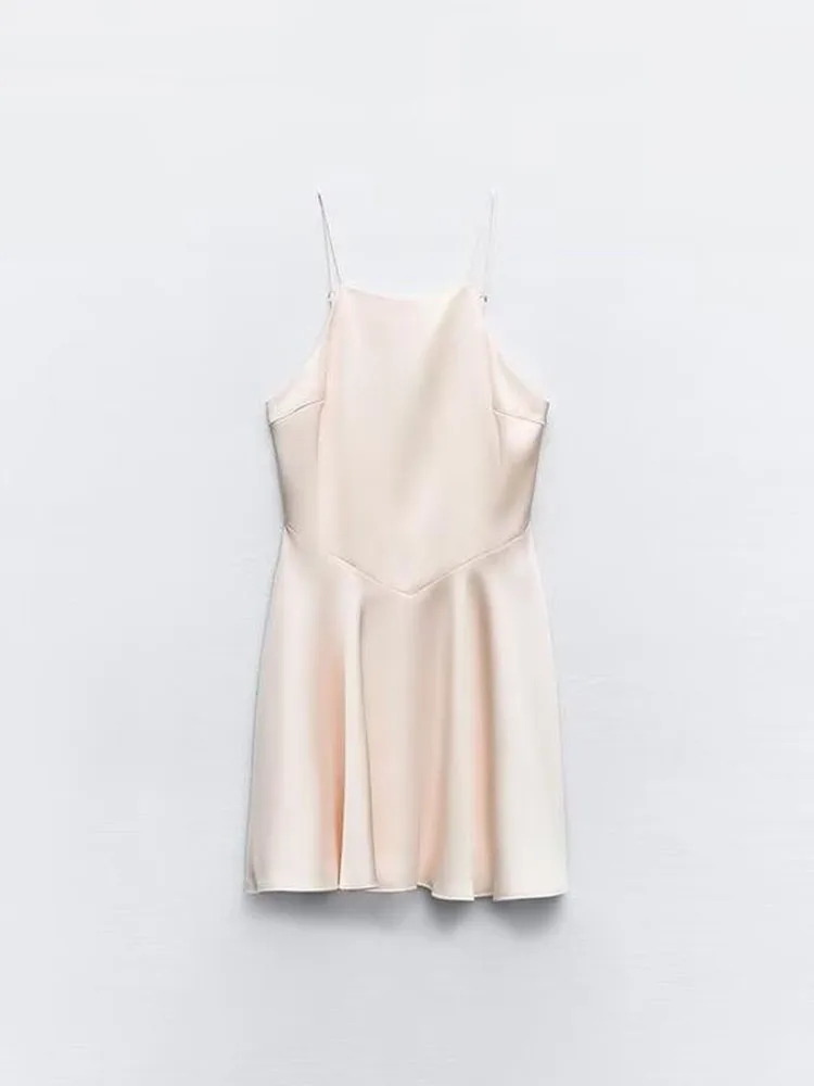 Letnia Nowość: Elegancka Sukienka Damska z Jedwabiu Satynowego na Ramiączkach, z Wysokim Stanem, Idealna na Bankiety i Wieczorne Wyjścia