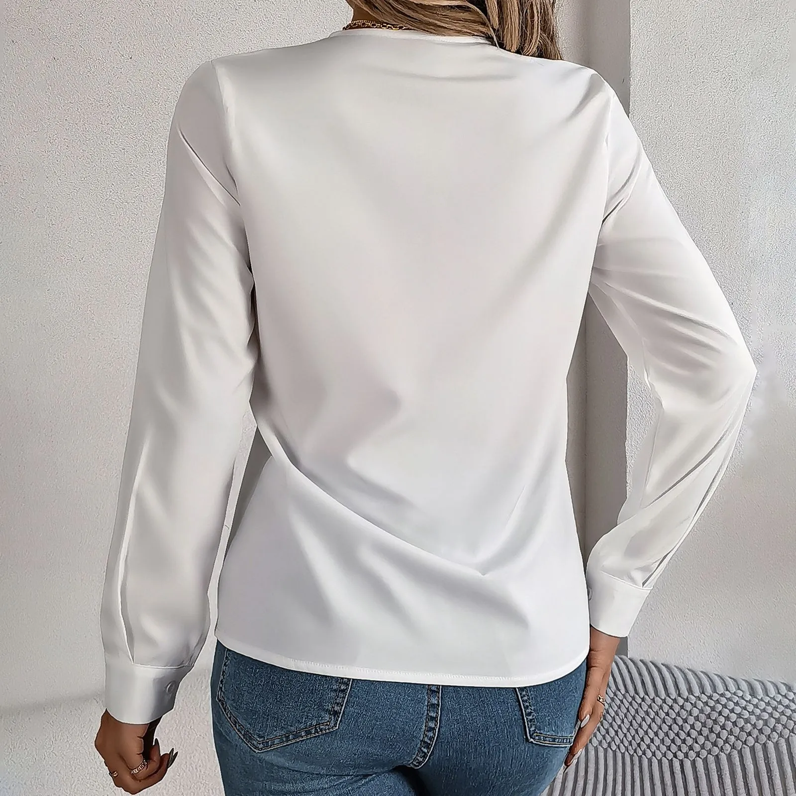

2024 Ladies Elegant Solid Color Style V Neck Long Sleeve Shirt Short Sleeve Tees