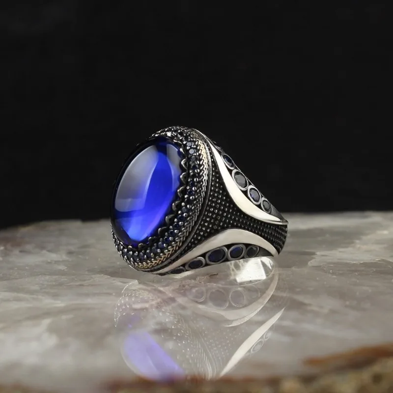 

Vintage blue zircon personalized pattern men's ring, fashionable design, street punk hip-hop style finger finger