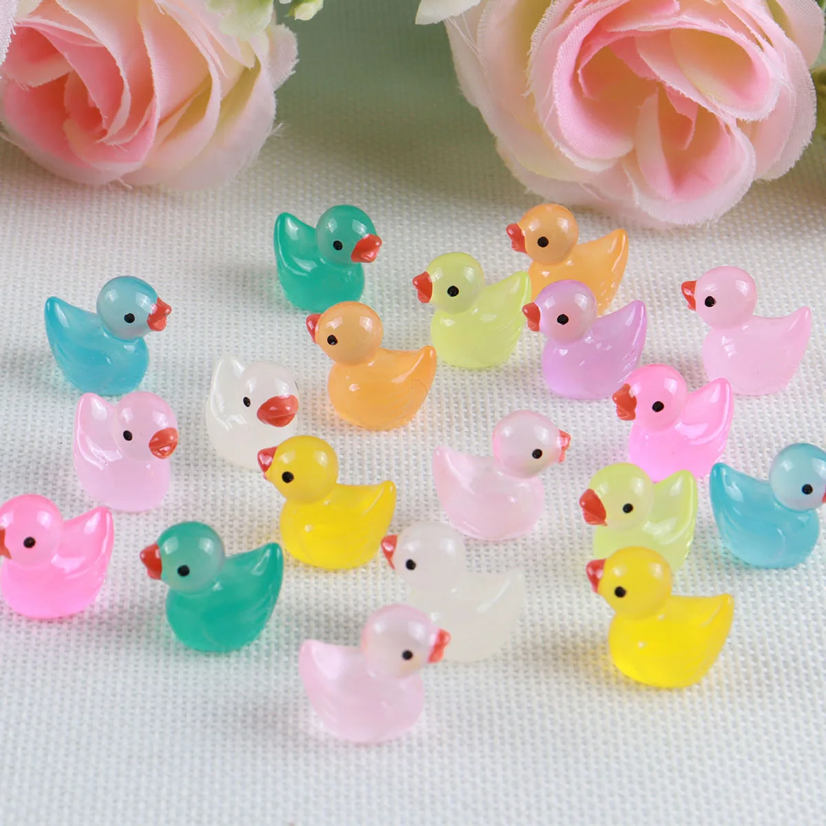 100/50Pcs Yellow Ducks Luminous Duck Ornament Miniature Figures Tiny Duck Micro Fairy Garden Landscape Fairy Garden Home Decor