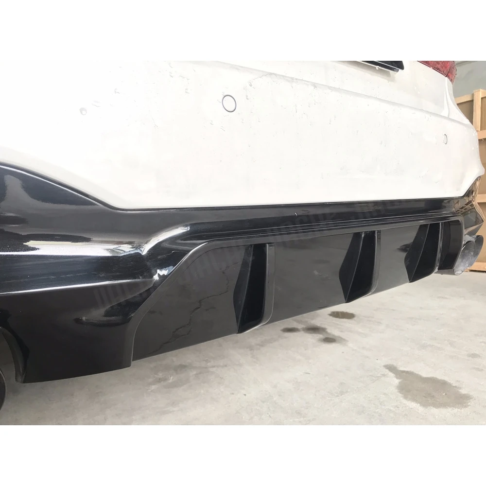 

JCYECF Carbon Fiber Rear Bumper Lip Diffuser for BMW 5 Series G30 G31 G38 M-TECH M Sport 2017 2018 Bumper Exhaust Guard