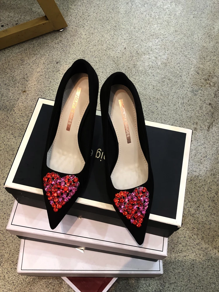 Black Heart Diamond High Heels 2024 Spring New Design Sense Niche Light Mouth Slim Heels Versatile Style Pointed Women's Shoes