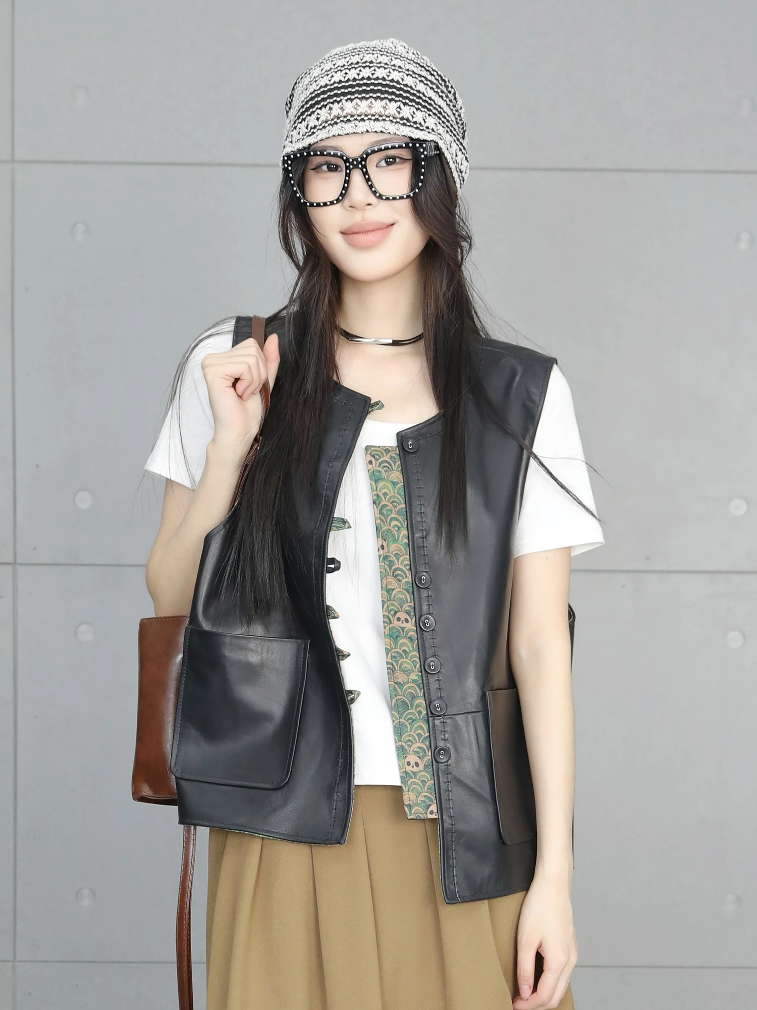 

Retro Leather Vest Women's ort New Sle round Ne Svel Outerwear oulder Pad Bla Button Double-Sided Wear Jaet