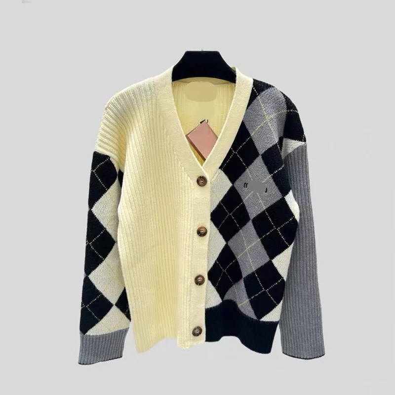 

Autumn Winter Fashion Plaid Loose Warm Knitted Cardigan Women Clothing Vintage Casual Soft Wool V-neck Sweaters
