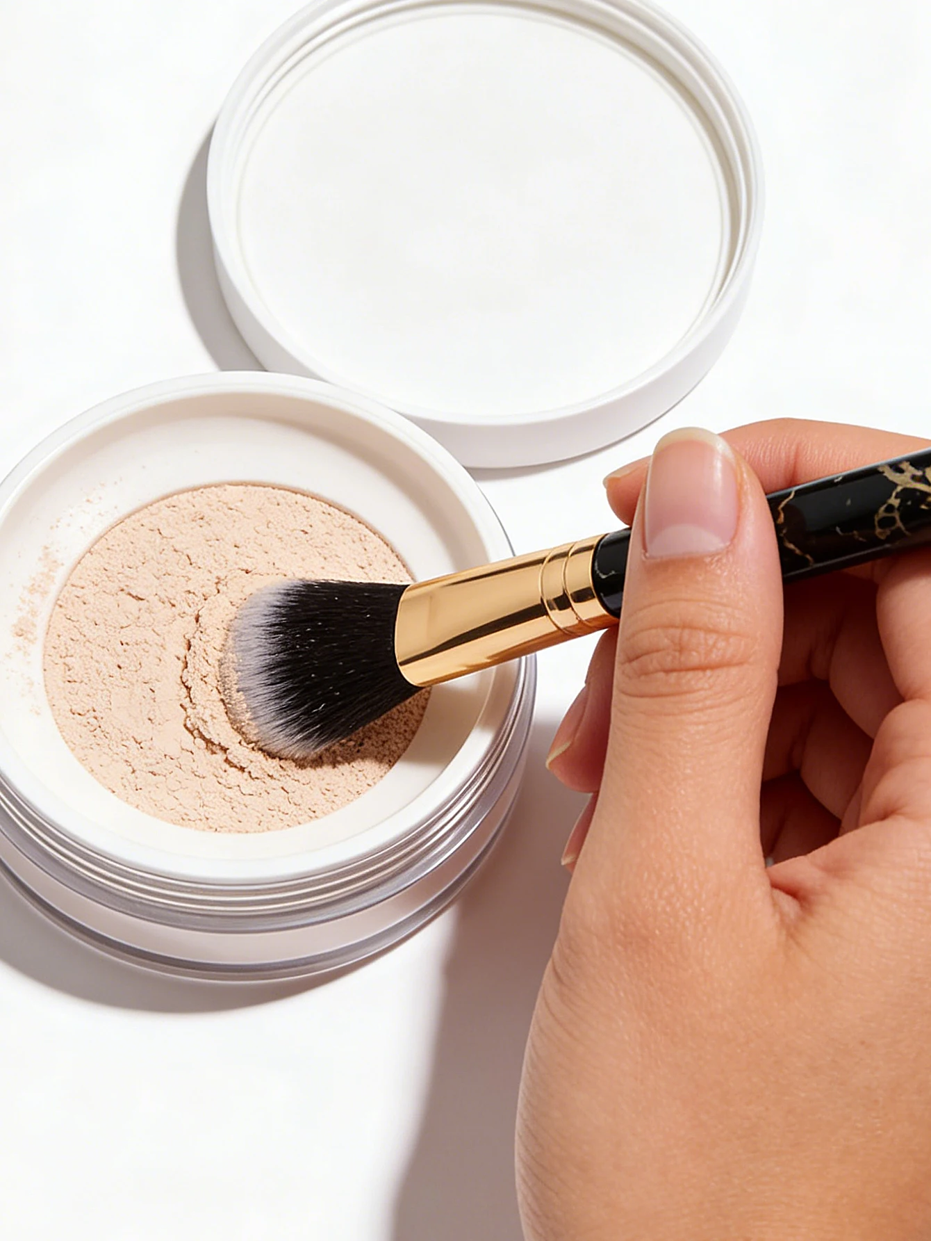 مجموعة فرش مكياج مكونة من 16 قطعة من الرخام الذهبي الأسود، إسفنجة مكياج، نفخة البودرة، رباط شعر، رباط معصم، أدوات تجميل