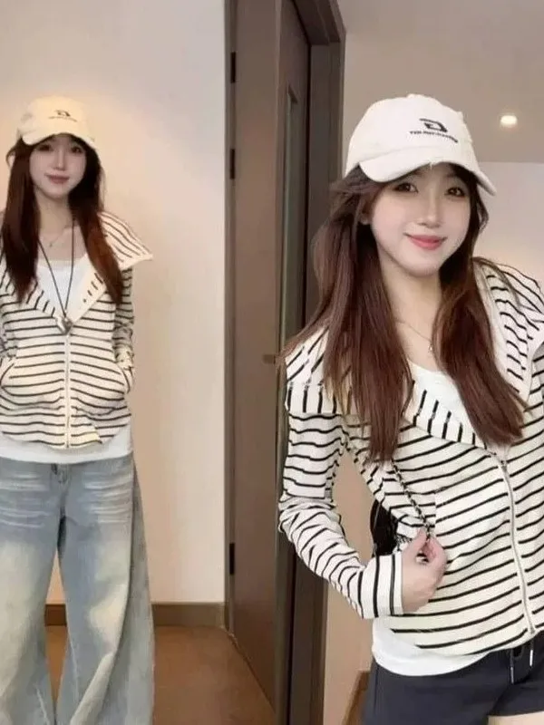 Loose Women's Stripe Hoodie Short Jacket Casual Versatile Top Trendy Commute Style Zipper Closure Korean Laid-back Style