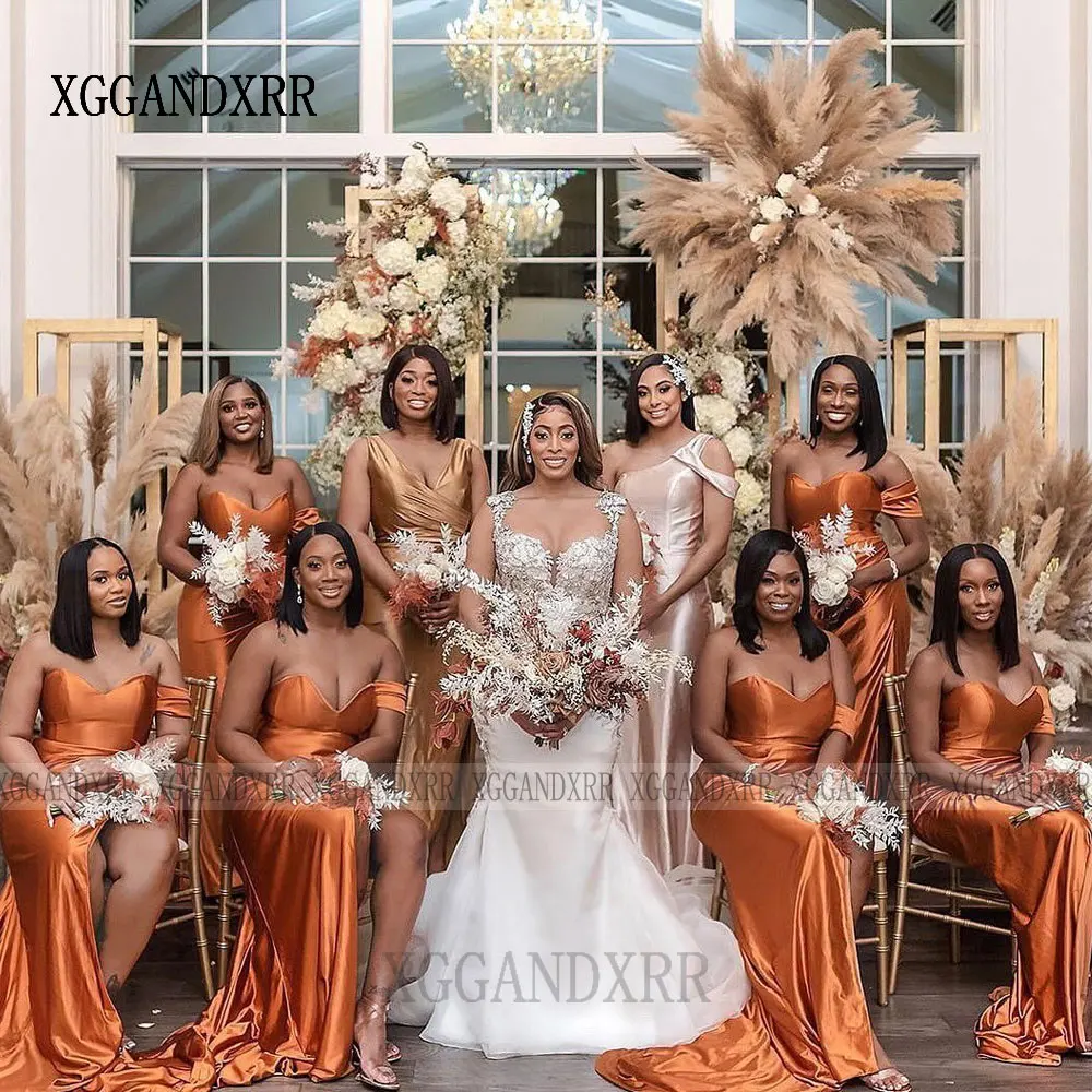 Maßgeschneiderte orangefarbene Brautjungfernkleider 2026, herzförmig, rückenfrei, Sweep-Zug, Satin, bodenlang, Partykleid für Damen, hohe Qualität