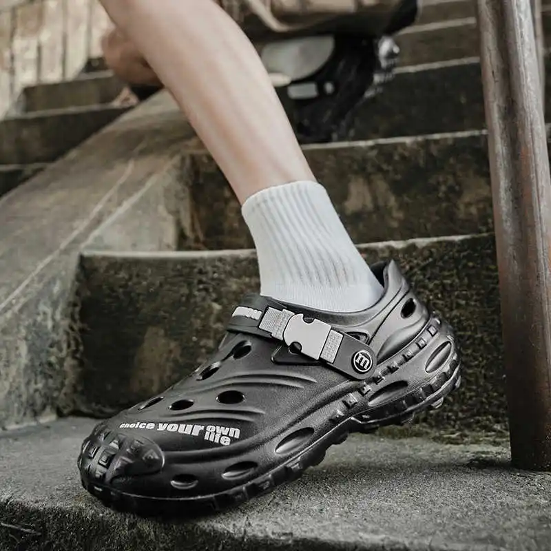 Light Open Back Men Sandals White Slippers Shoes Men's Luxury Designer Sneakers Sports Chassure Sepatu Athletic Loufers