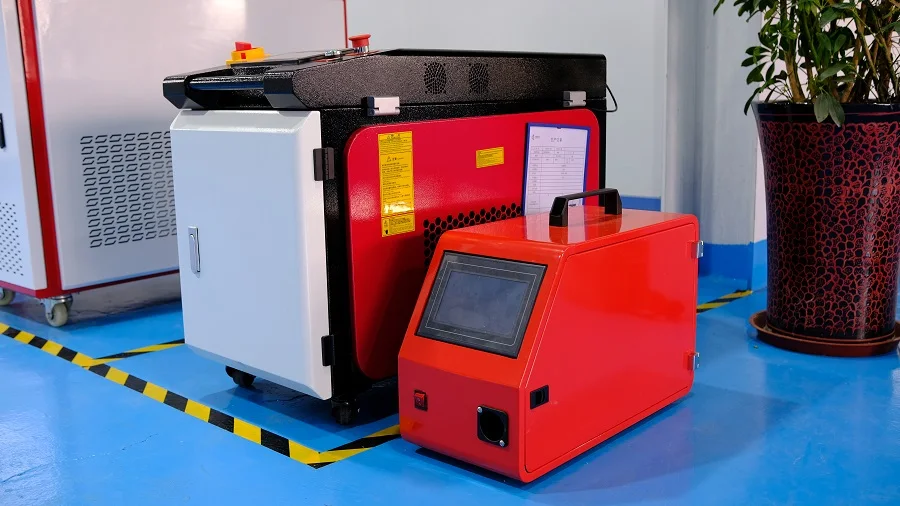 Portable 3000W High Precision Fiber  Welding Machine for Industrial Use