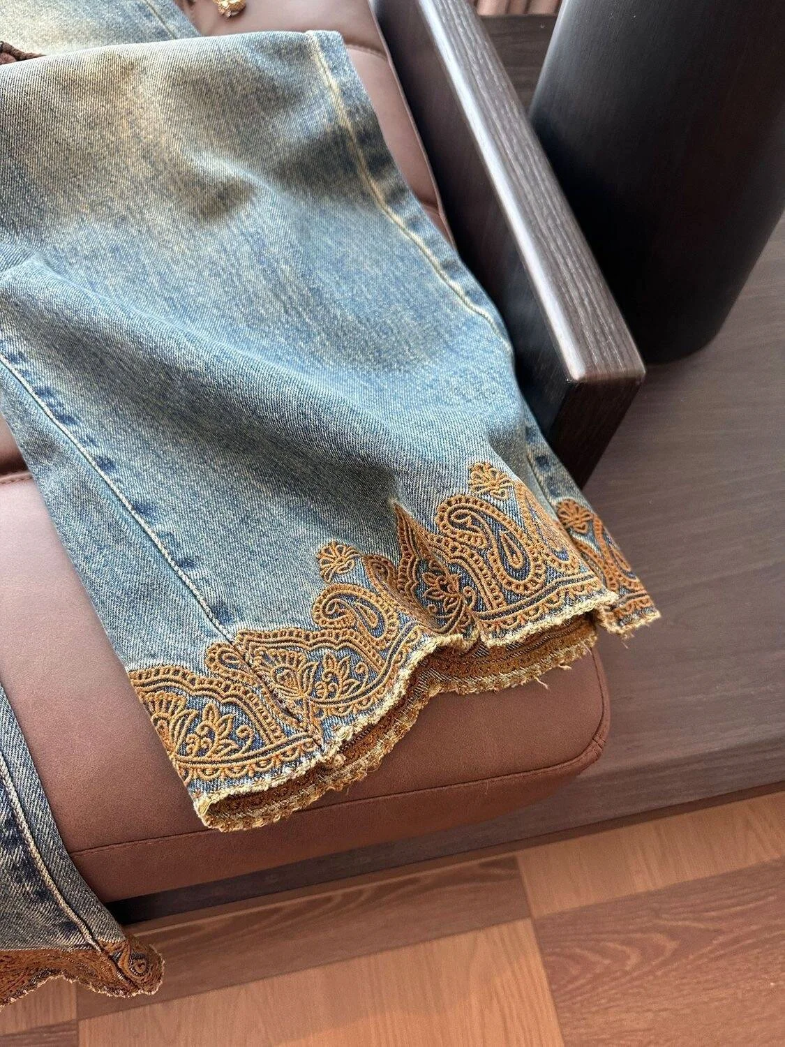 

Ретро вышитые широкие джинсы с высокой талией, мужские свободные удобные утягивающие длинные брюки, модный дизайн, весна-осень