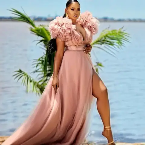 Plus Size Haute Couture Evening Gown Floor-Length Deep V Slit Waist-Cinched Tulle Patchwork 3D Embellished Formal Dress plus ...