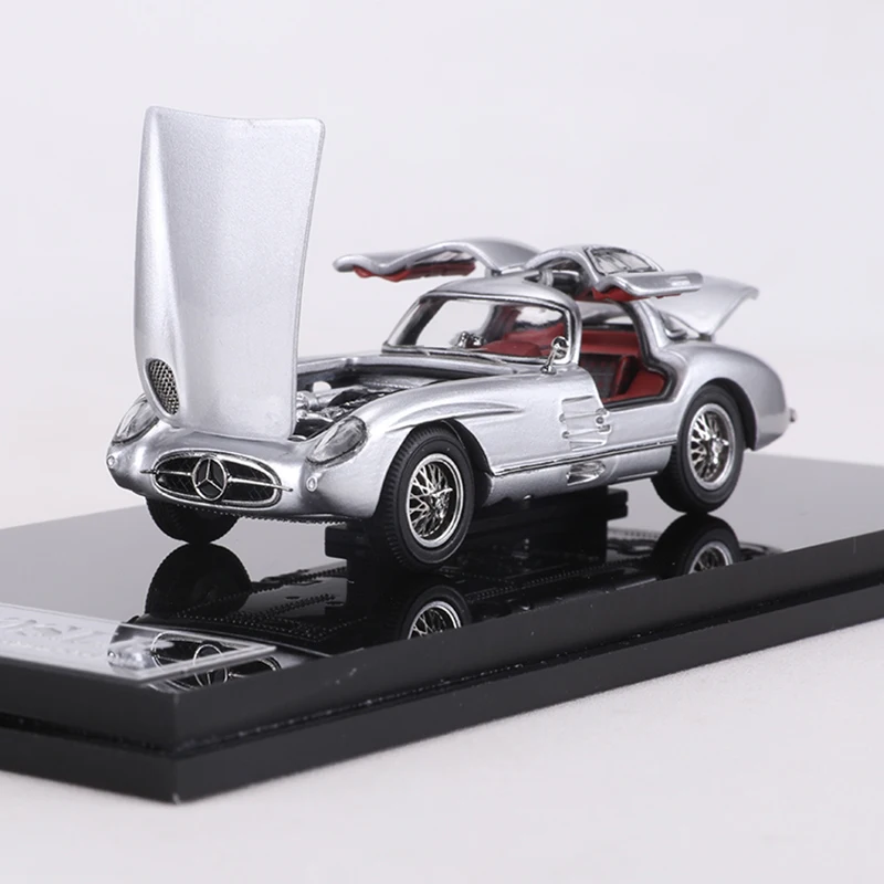 

YS 1:64 300SLR Silver Arrow Alloy Model Car Can Open All The Door