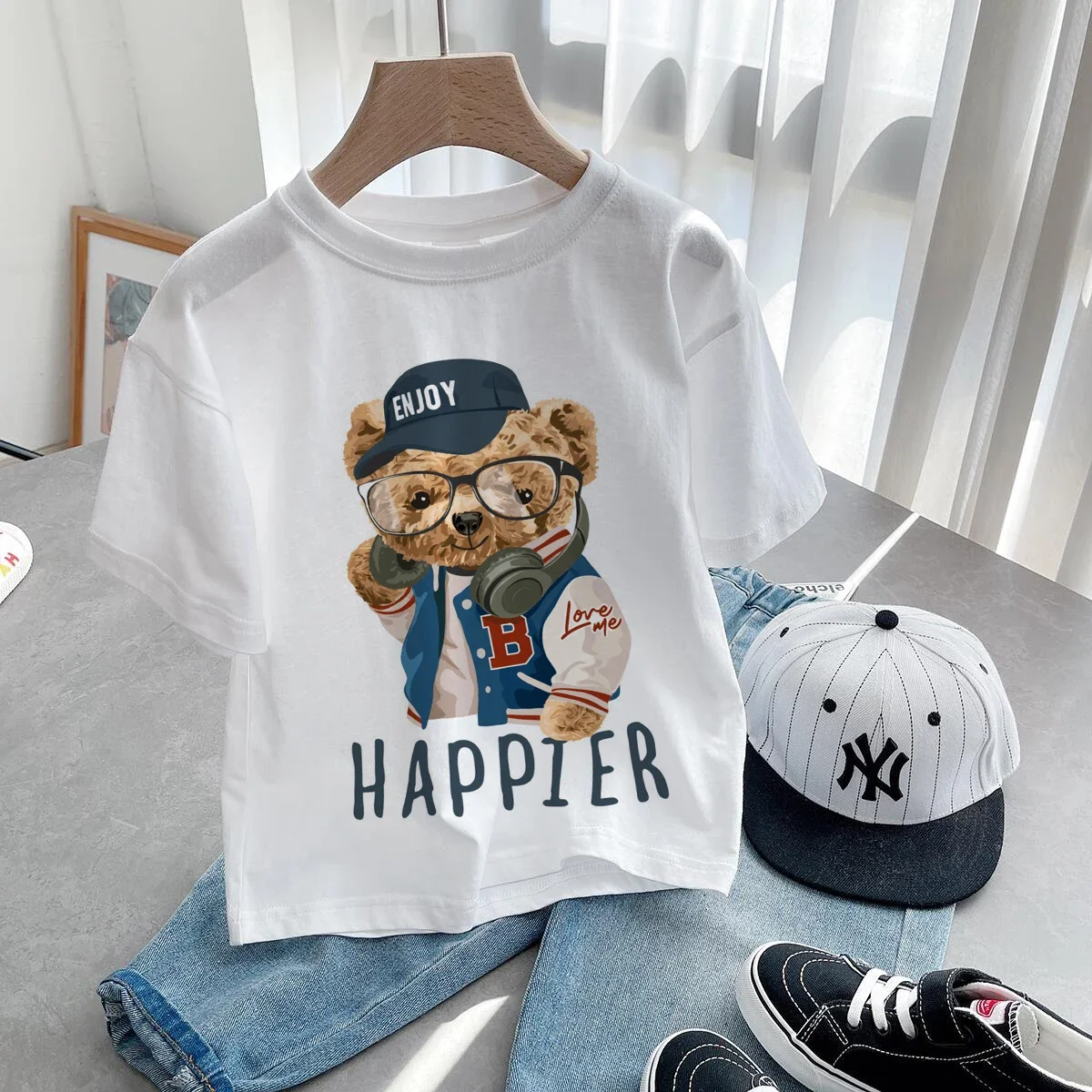 

Skateboard Bear Print Boys/Girls White T-shirt black Kid Summer Harajuku Kawaii Funny Clothes Little Baby Y2K Clothes,Drop Ship