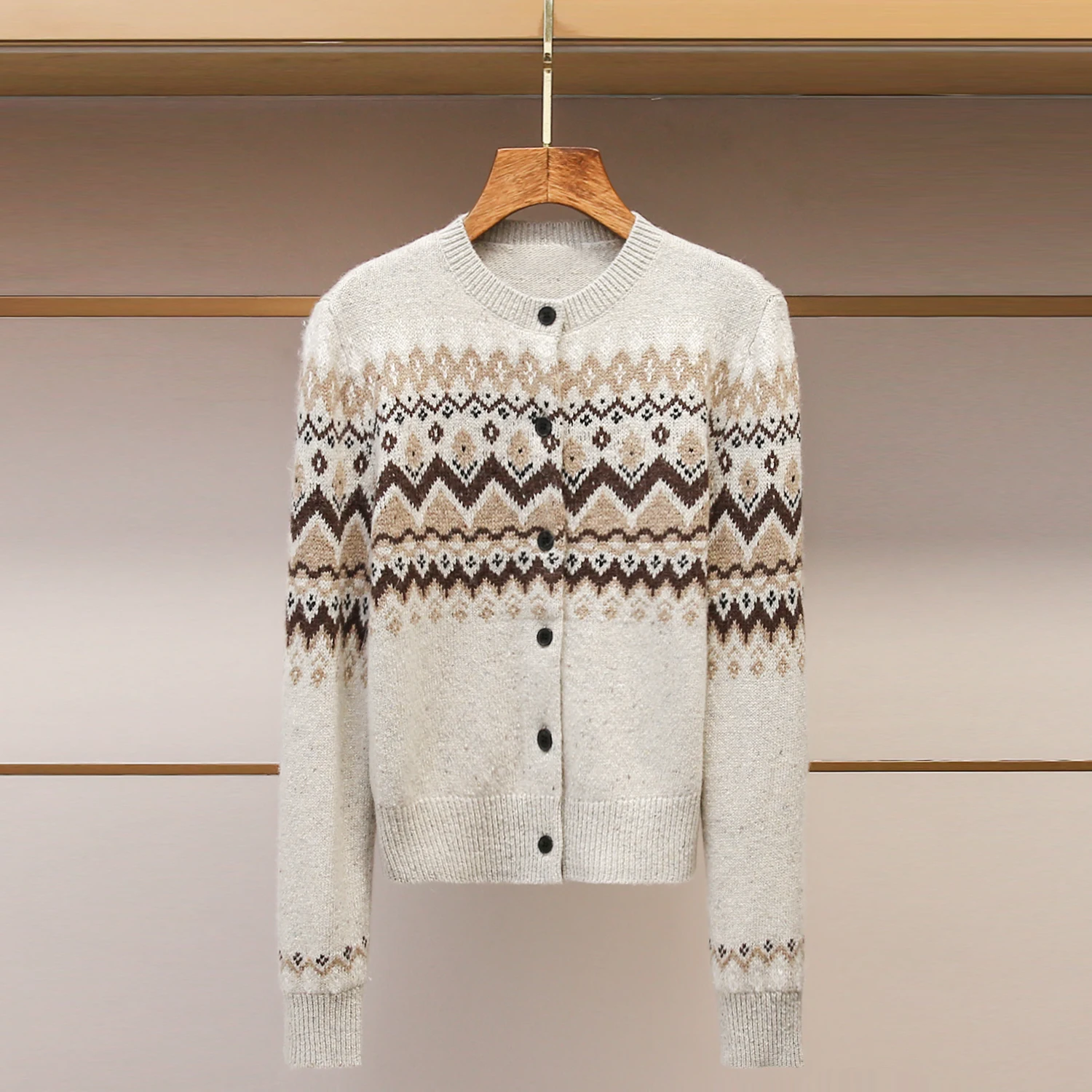 

High-End Women's Knitted Sweater round Ne Fair Isle Embroidery Color Blo Winter 2025 New Arrival Moisture ng Long Sl...