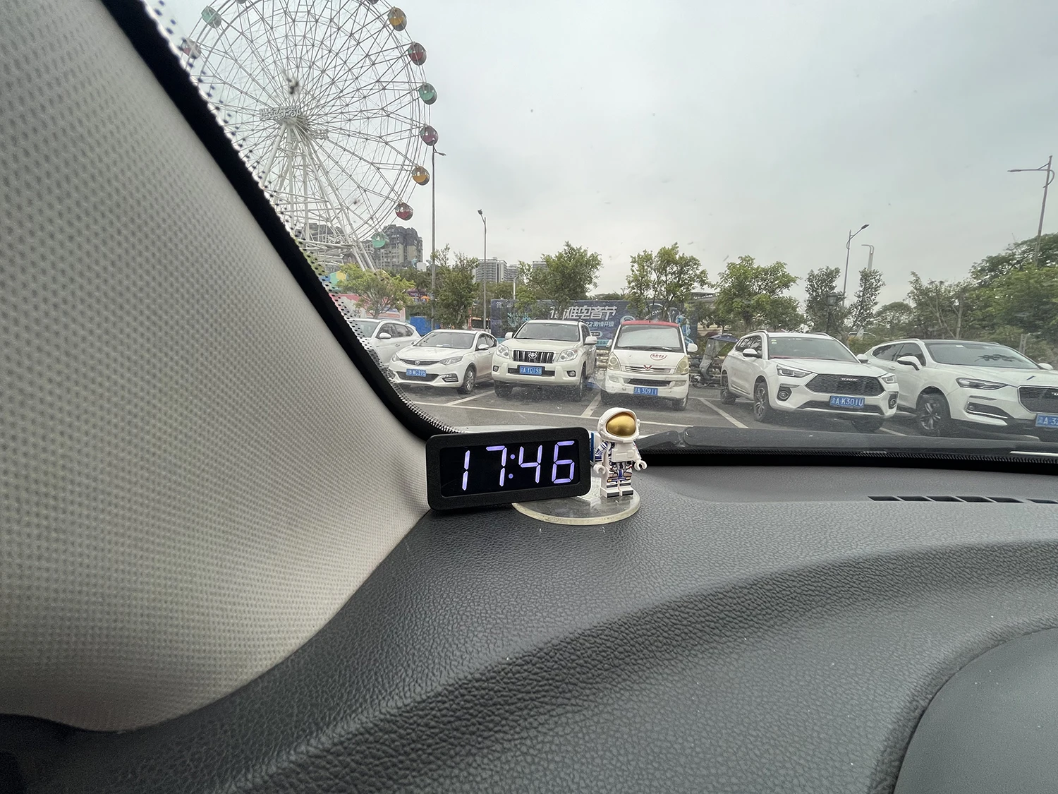 USB 5V 12V CAR Clock GPS Beidou Satellite Timing 12/24 Hours Electronic Clock LED Digital TIME Display Power Off Memory Watch