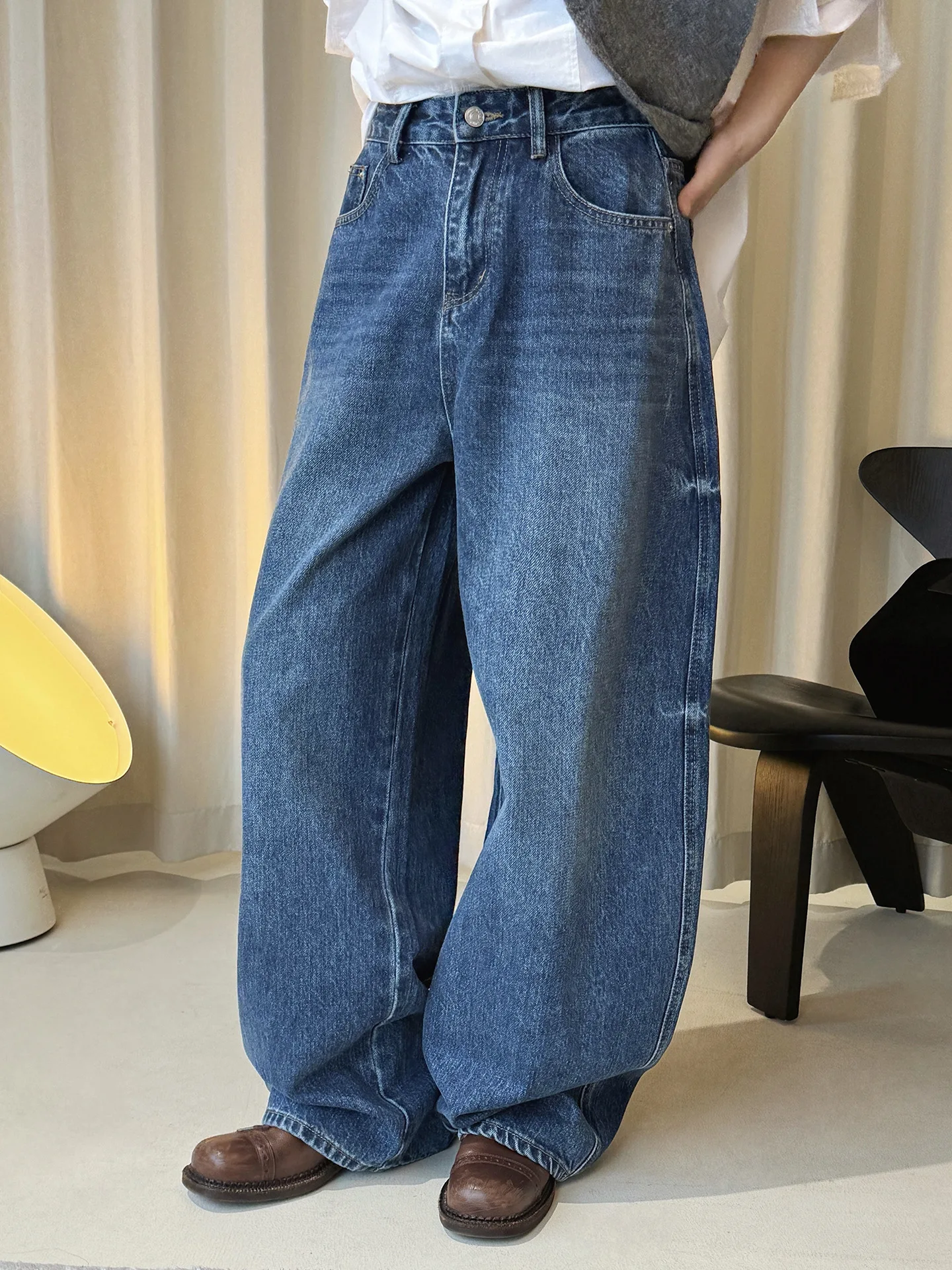 

Early spring new Korean style simple and fashionable curved knife silhouette wide leg jeans loose casual pants for women