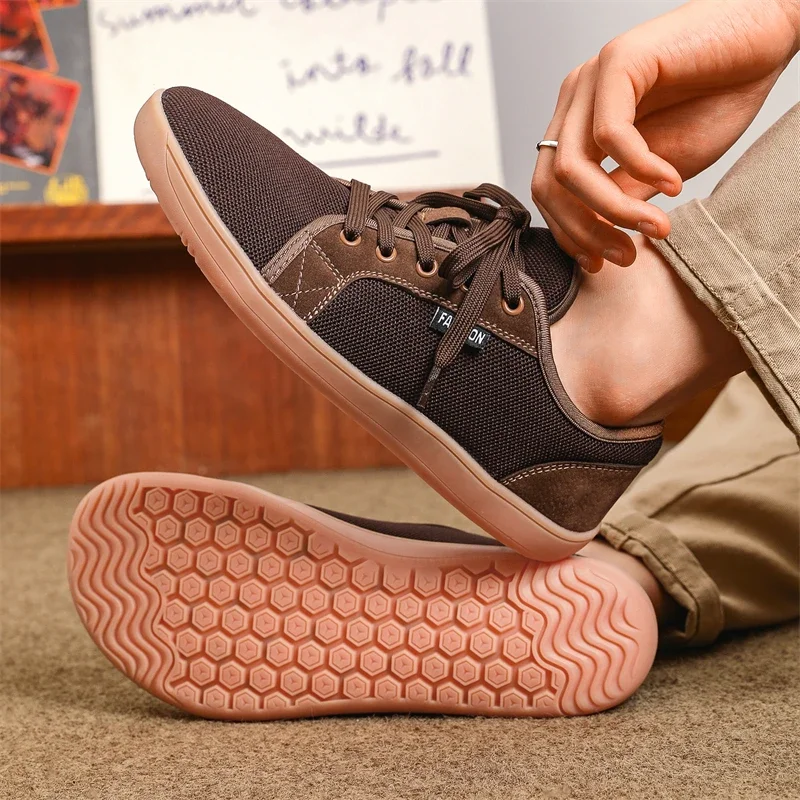 

Fashionable and Minimalist Shoes with Ultra Light and Wide Feet Suitable for Both Men and Women for Daily Exercise and Travel