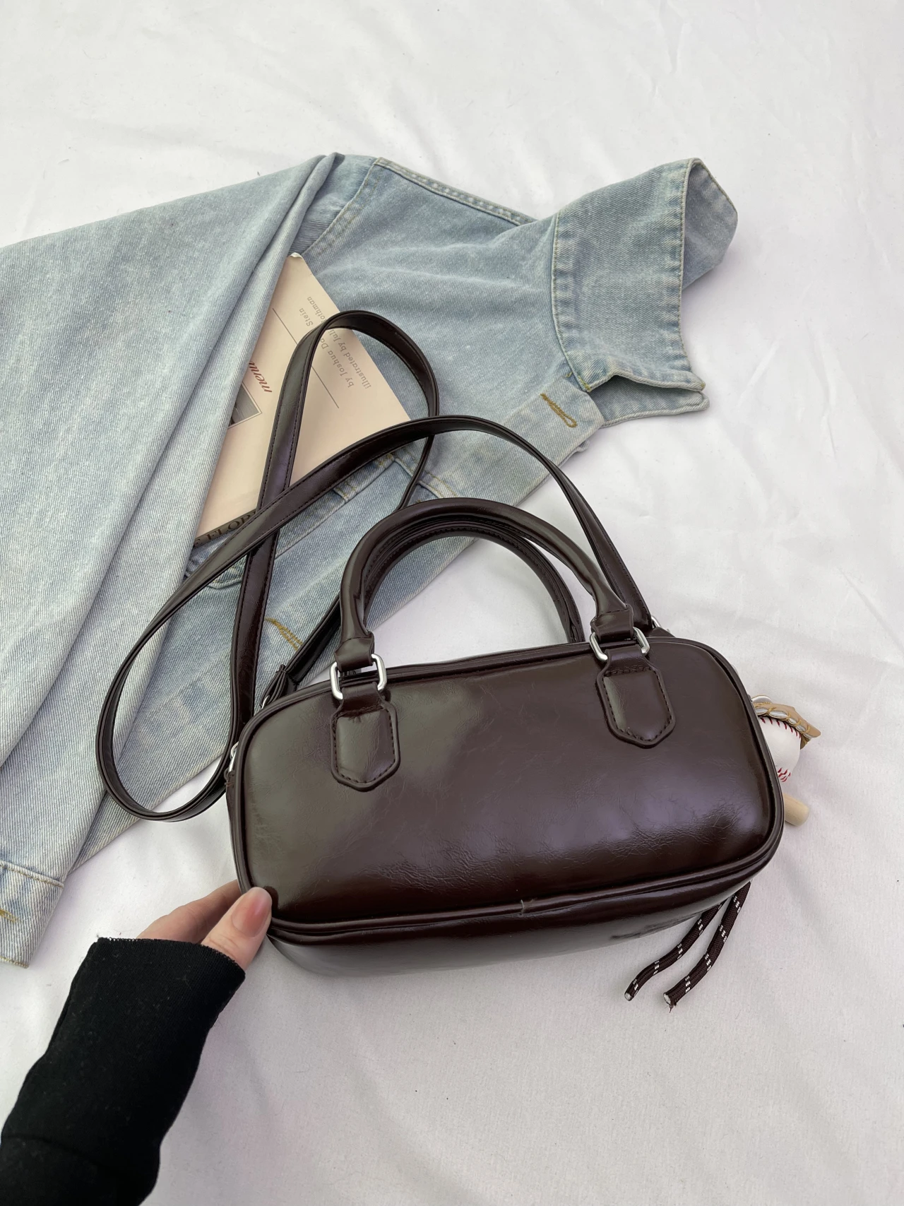 إطلاق جديد 2025! Miu - حقيبة يد بوسطن مربعة صغيرة الحجم - حقيبة كتف واسعة لعشاق الدراجات النارية مع مساحة تخزين كبيرة #4