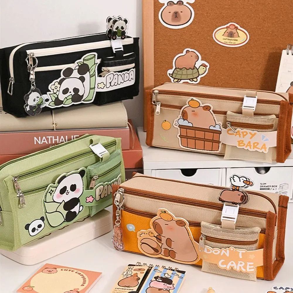 Borsa per matite Capybara di grande capacità per cartoni animati Borsa per cancelleria in tela carina con cerniera Custodia per organizer da tavolo per studenti