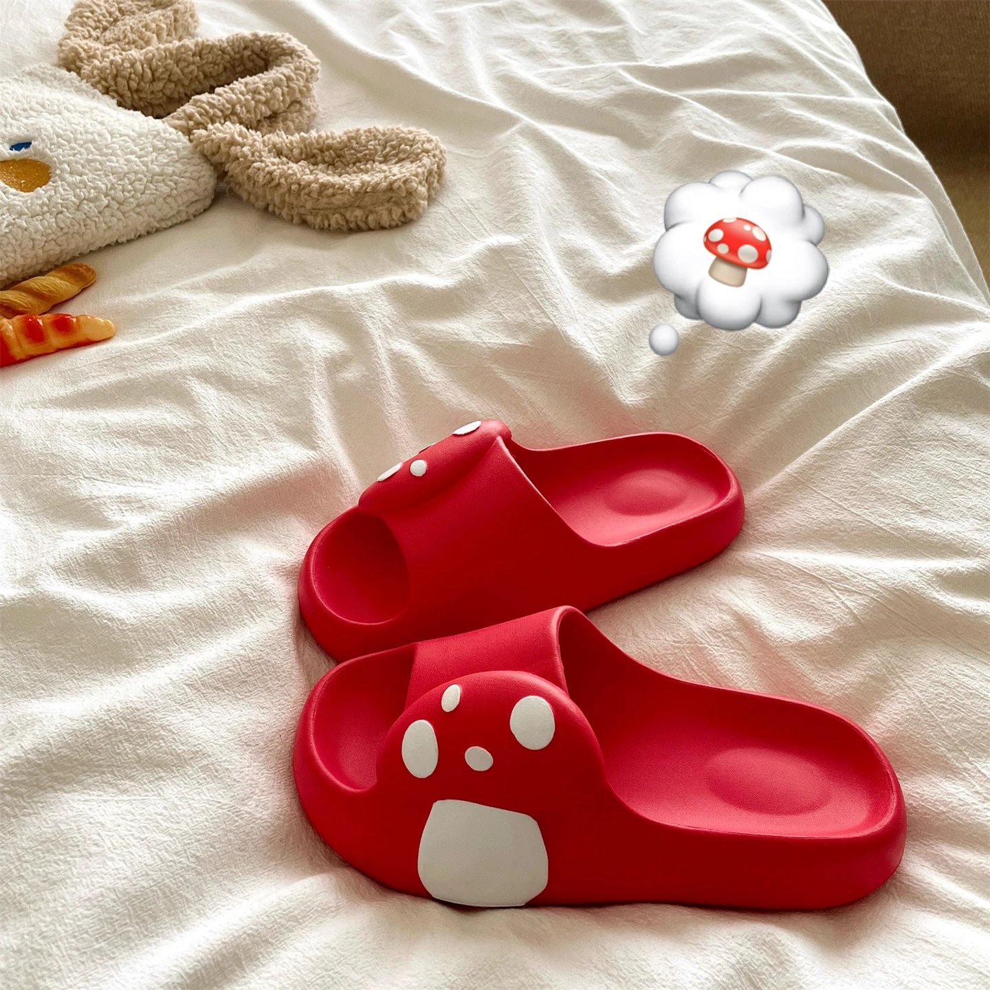 

Cute Mushroom Head Slippers Breathable Indoor Home Summer Outdoor Wear-Resistant Anti-Slip Flat Sandals Women's Fashionable
