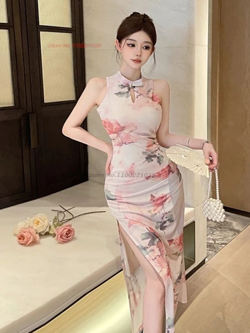 

2026 китайское сексуальное платье, улучшенный чонсам, традиционный цветочный принт, без рукавов, ципао, ретро, для ночных клубов, банкетов, вечернее платье ципао.