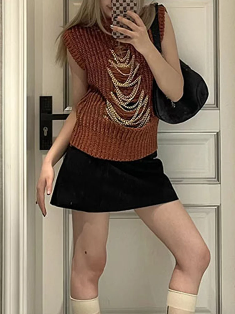 TWOTWINSTYLE Solid Hollow Out Sweater For Women O Neck Sleeveless Patchwork Chain Vintage Sweater Female Faashion Clothing 2023