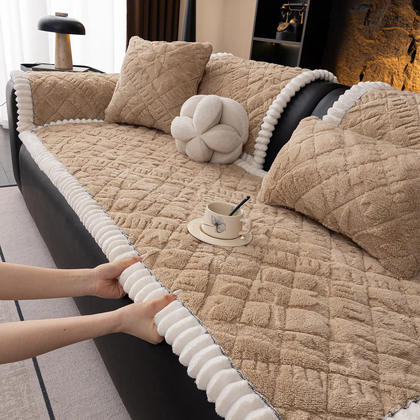 

French Style High Weight Taffeta Velvet Sofa Cover 2025 New Autumn Winter Thick Durable Non-Slip One-Piece Cushion Sofa Cover