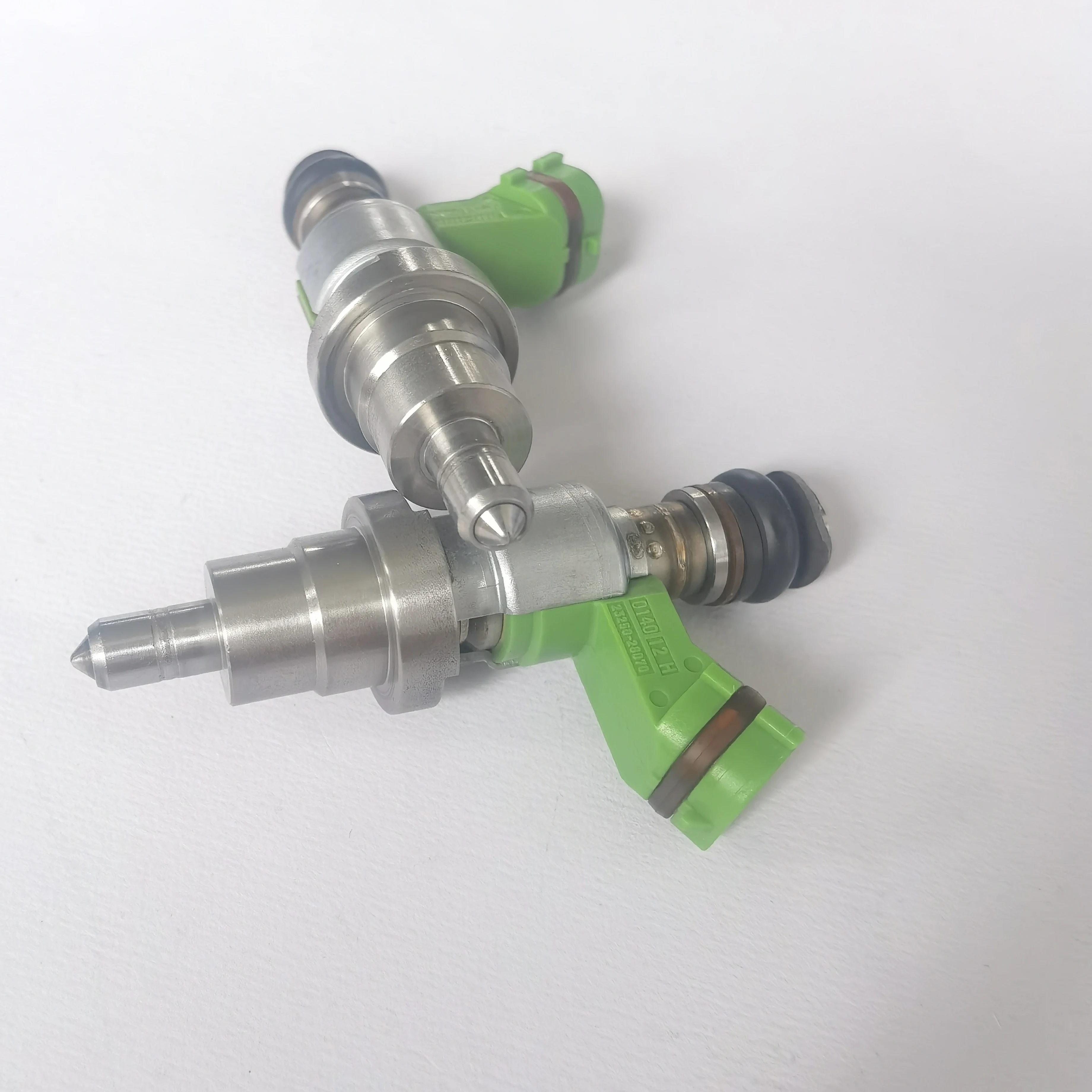 

Genuine japanese 23250-28070 High quality fuel injector for RAV4 Avensis fuel Nozzle 23290-28070 for sale