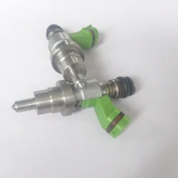 Genuine japanese 23250-28070 High quality fuel injector for RAV4 Avensis fuel Nozzle 23290-28070 for sale