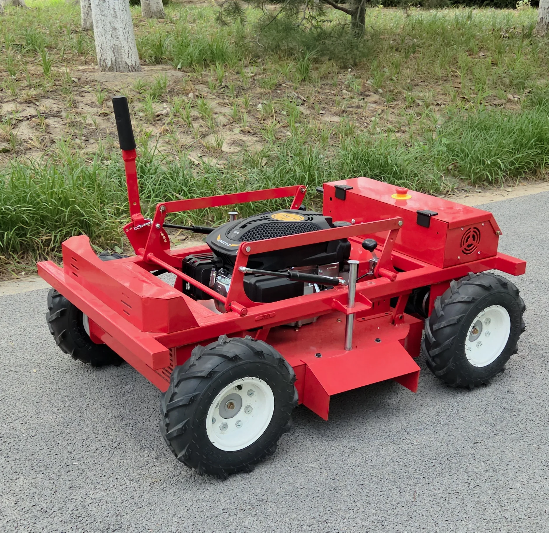 Cortacésped de huerto con control remoto con ruedas, cortacésped de pendiente de banco de río, recuperación de tierras muéreas, robot de corte personalizado