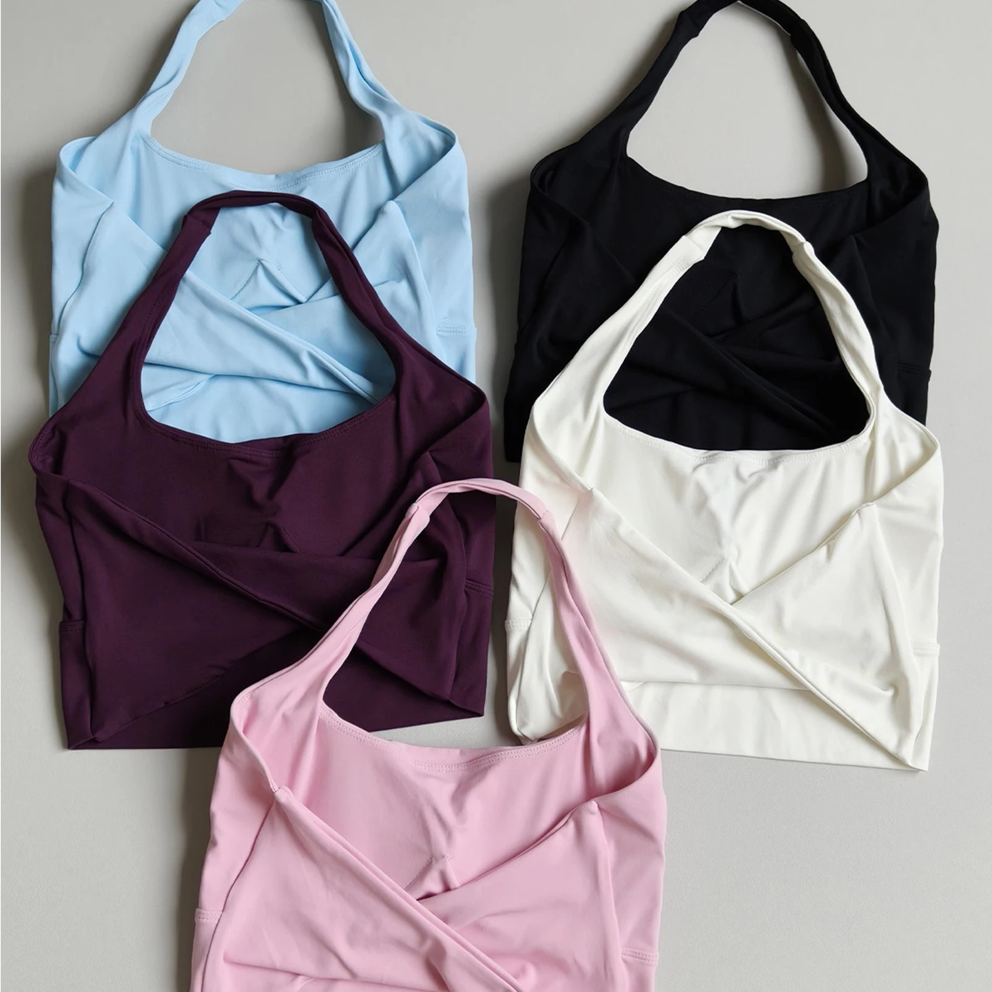 Damen High-Waist Rückenfreies Neckholder-Top 2-Teiliges Gym-Yoga-Set Fitness-Workout Sport-BH Camisole Shorts Fitness-Workout-Anzug – Detail 11