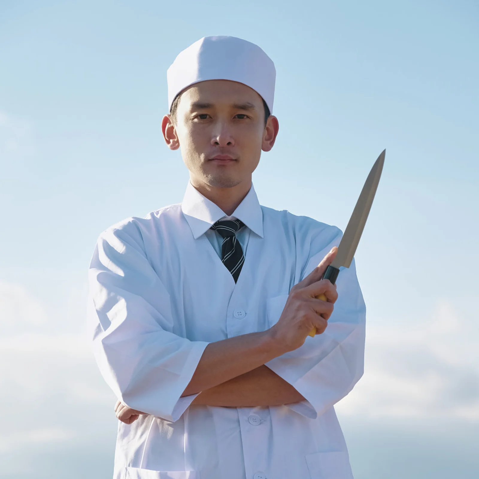 装飾的なシェフハット 耐摩耗性のキッチンサービングハット レストランのシェフやウェイターに適しています キッチン用品