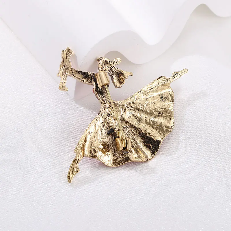 Fashion Exquistie Full Crystal Ballet Dancer Brooches Pin For Women Vintage Lady Classic Design Badges Accessories Jewelry
