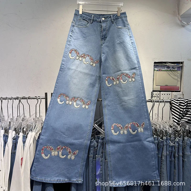 

Новые модные весенние женские джинсовые брюки с буквами бабочки и бриллиантами, прямые джинсы с высокой талией, универсальные широкие модные брюки