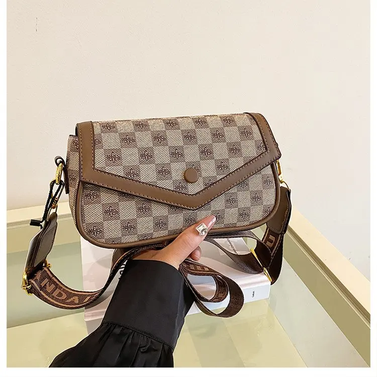 

Новая сумка через плечо 848, маленькая квадратная сумка, женская сумка, модная сумка-мессенджер с высокой текстурой, сумка в стиле ретро, нагрудная сумка