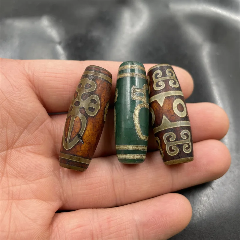 Tibetan-Style Vintage, Distressed Agate Bead A Vajra Motif, 40*14Mm, Green, Representing God Of Wealth, With Three Eyes