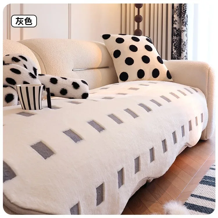 

New Four Seasons Universal Plush Sofa Pad Cover with High-grade PU Leather, Anti-slip Design for Autumn and Winter